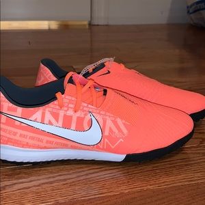 Nike phantom vision Indoor cleats